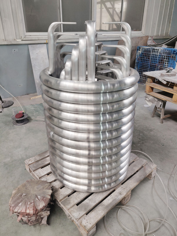 Corona rings for insulators