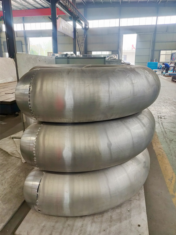 Corona rings for insulators