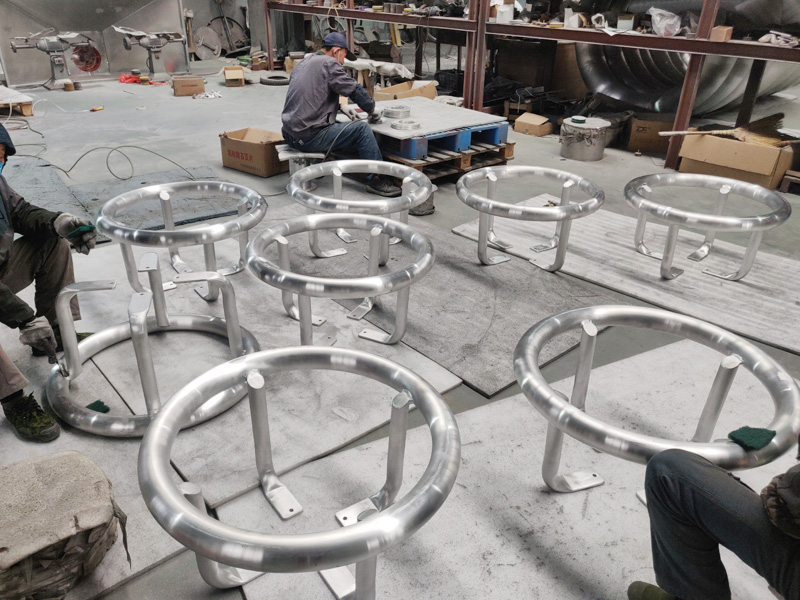 Corona rings for insulators
